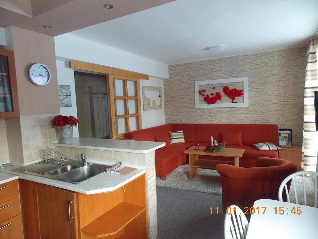 Liptovský Mikuláš Apartman Jas מראה חיצוני תמונה