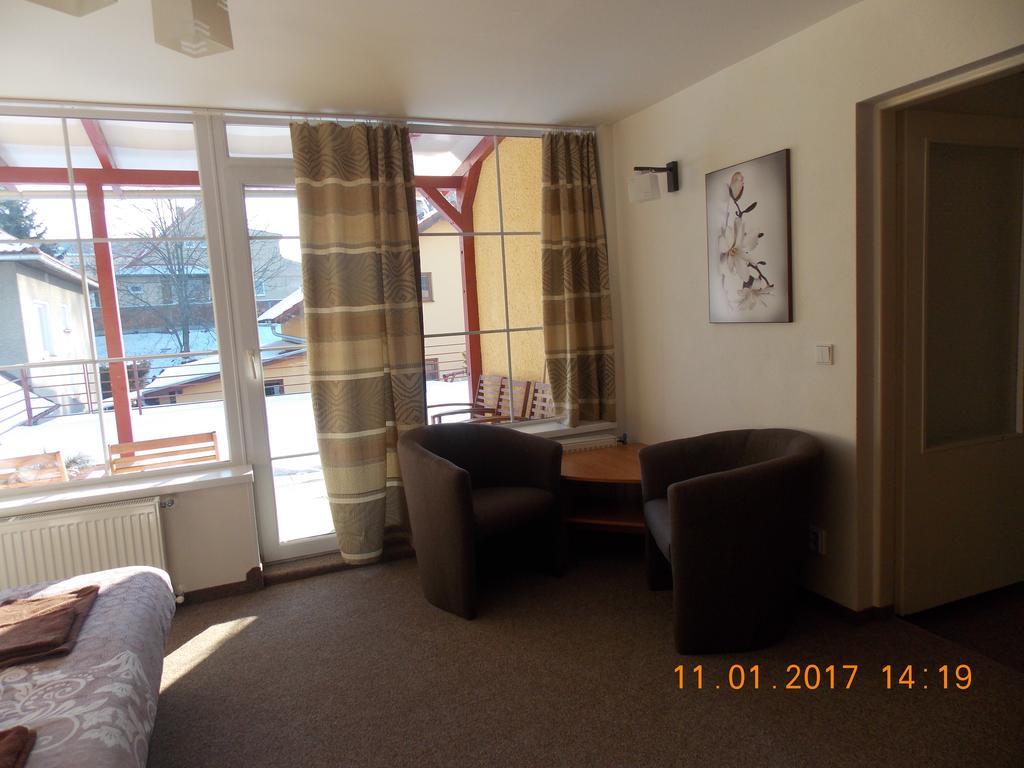Liptovský Mikuláš Apartman Jas מראה חיצוני תמונה