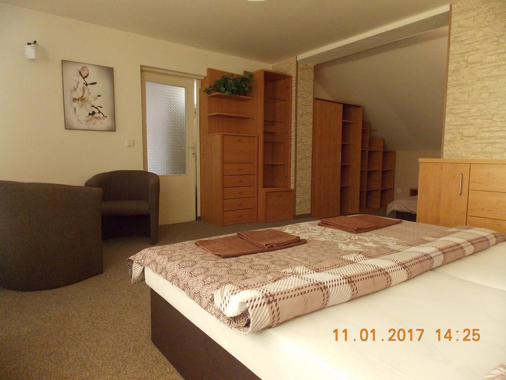Liptovský Mikuláš Apartman Jas מראה חיצוני תמונה