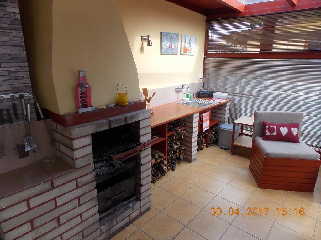 Liptovský Mikuláš Apartman Jas מראה חיצוני תמונה